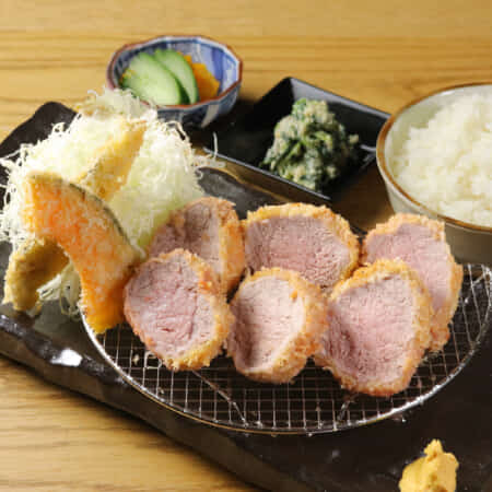 【数量限定】DXヒレカツ弁当｜神田でカツのテイクアウト・デリバリーならつらら
