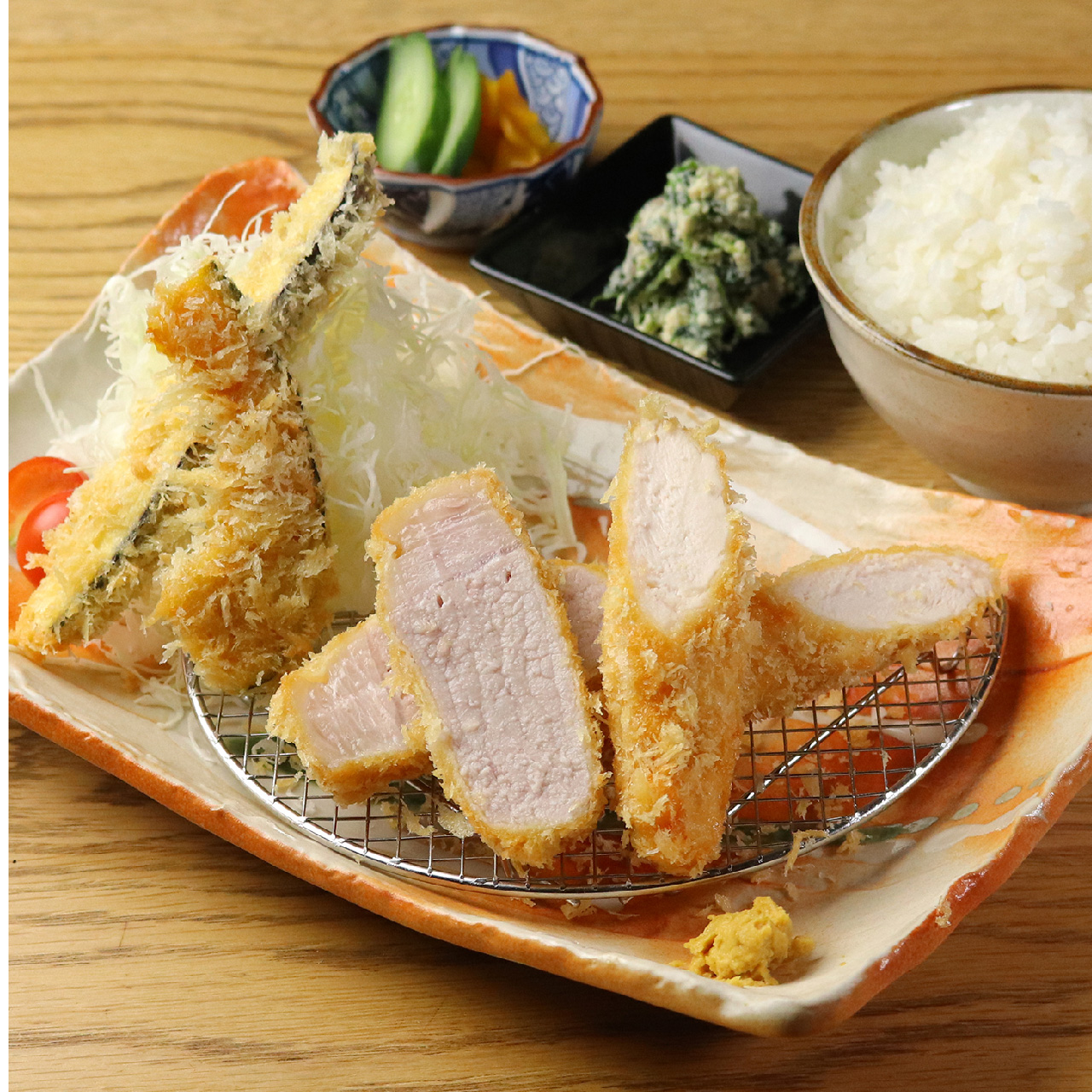 eEATe_ささみロース 特選ささみロースカツ弁当|神田でカツのテイクアウト・デリバリーならつらら